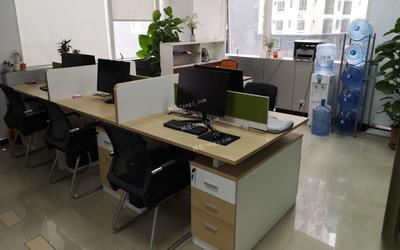 辦公設(shè)備整體轉(zhuǎn)讓 電腦、桌椅與通訊設(shè)備